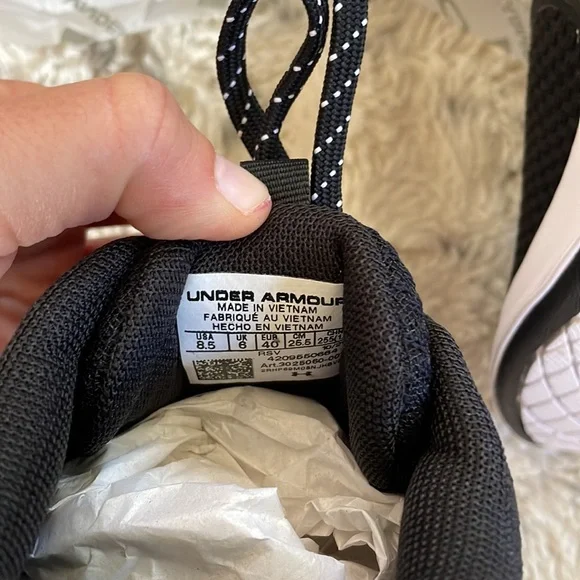 NWT Under Armour Charged Aurora 2 Training Shoes - Picture 4 of 6